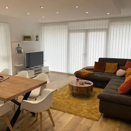 En Bord De - La Vie Boheme Apartment