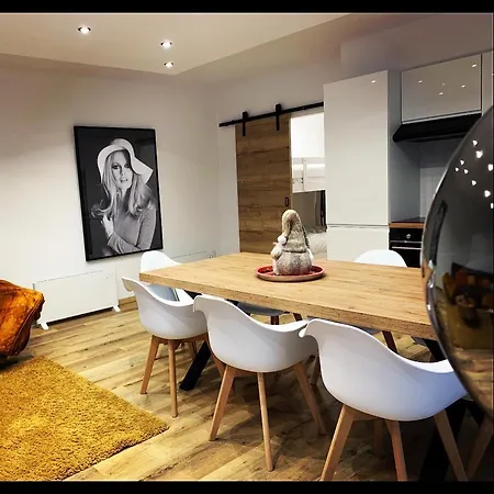 Apartment En Bord De - La Vie Boheme *